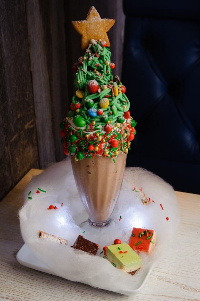 X'MAS SHAKE(クリスマスシェイク)　1,480円(税別)