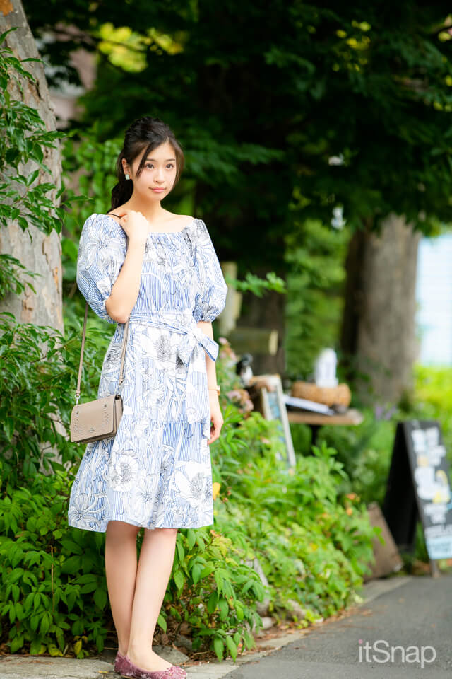 ゆったりシルエット✿花柄ガーリートップス✿夏デートに爽やかデザイン 誰でも簡単に大人ガーリーになれる♡ リゾート花柄5Style