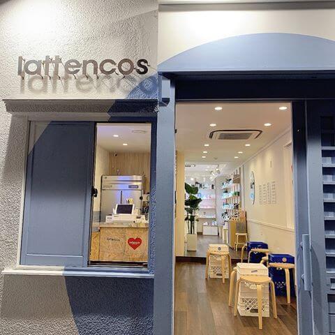 lattencos(ラテアンドコス)の外観