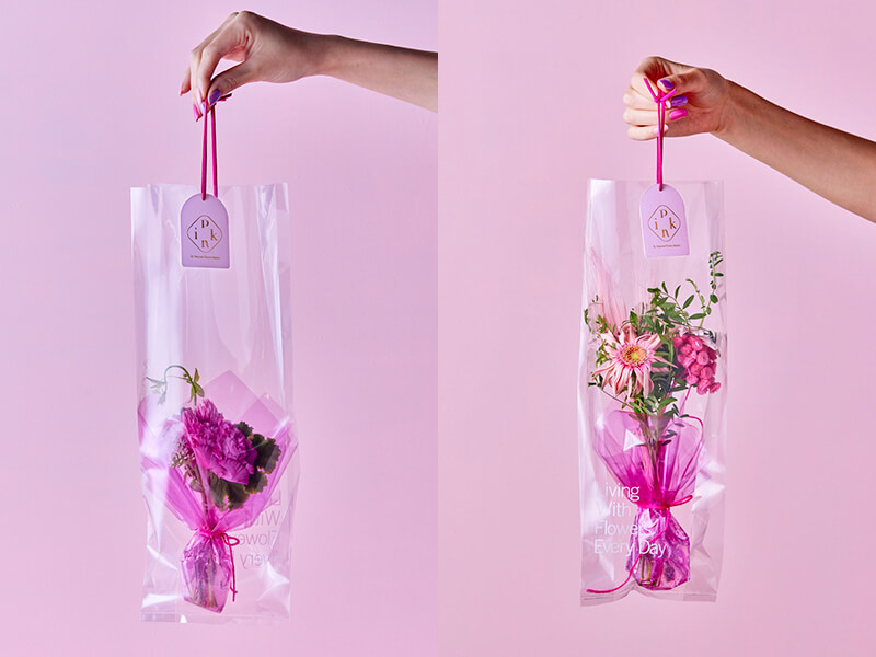 大阪・阪神梅田「Pink by Aoyama Flower Marketの左からPinky Bouquet ピンキーブーケ S／￥880、M／￥1,320(ともに税込み)