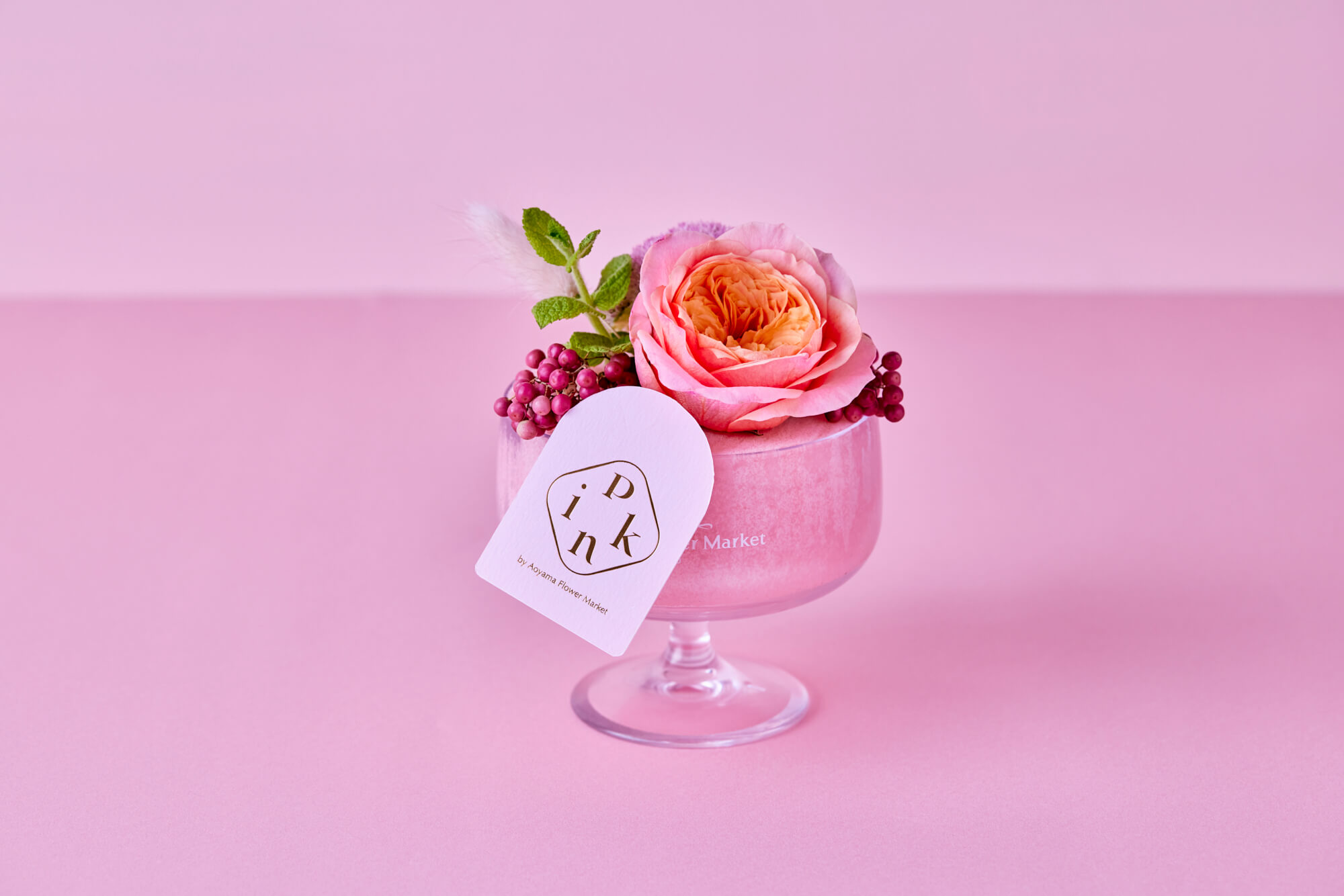 大阪・阪神梅田「Pink by Aoyama Flower Marketのデザートカップ／￥1,980(税込み)
