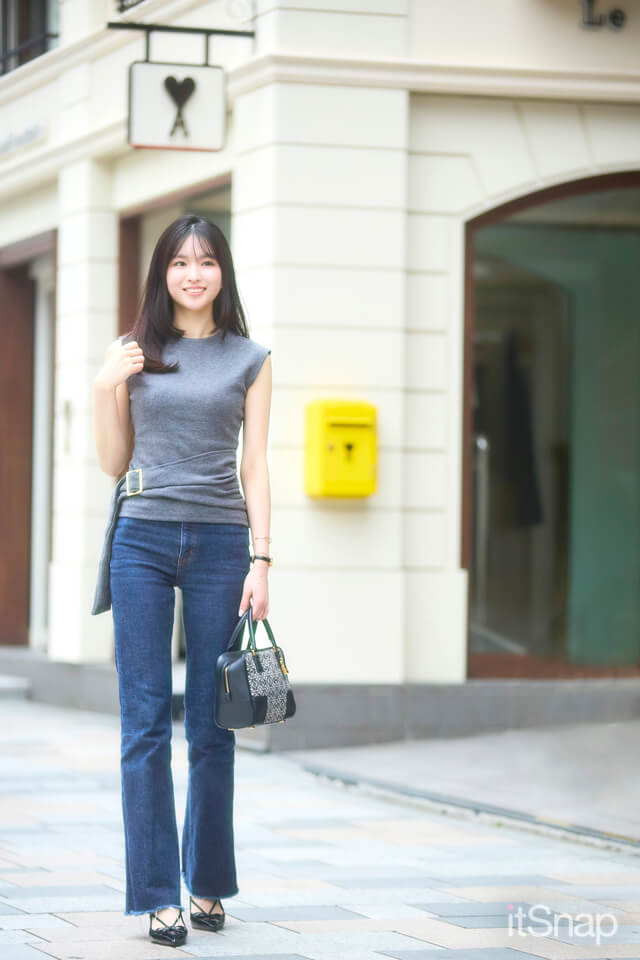 新藤利佐